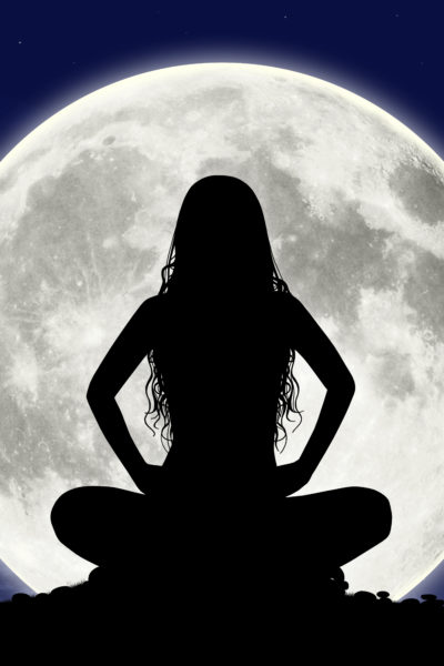 The harmony of moon and mensuration